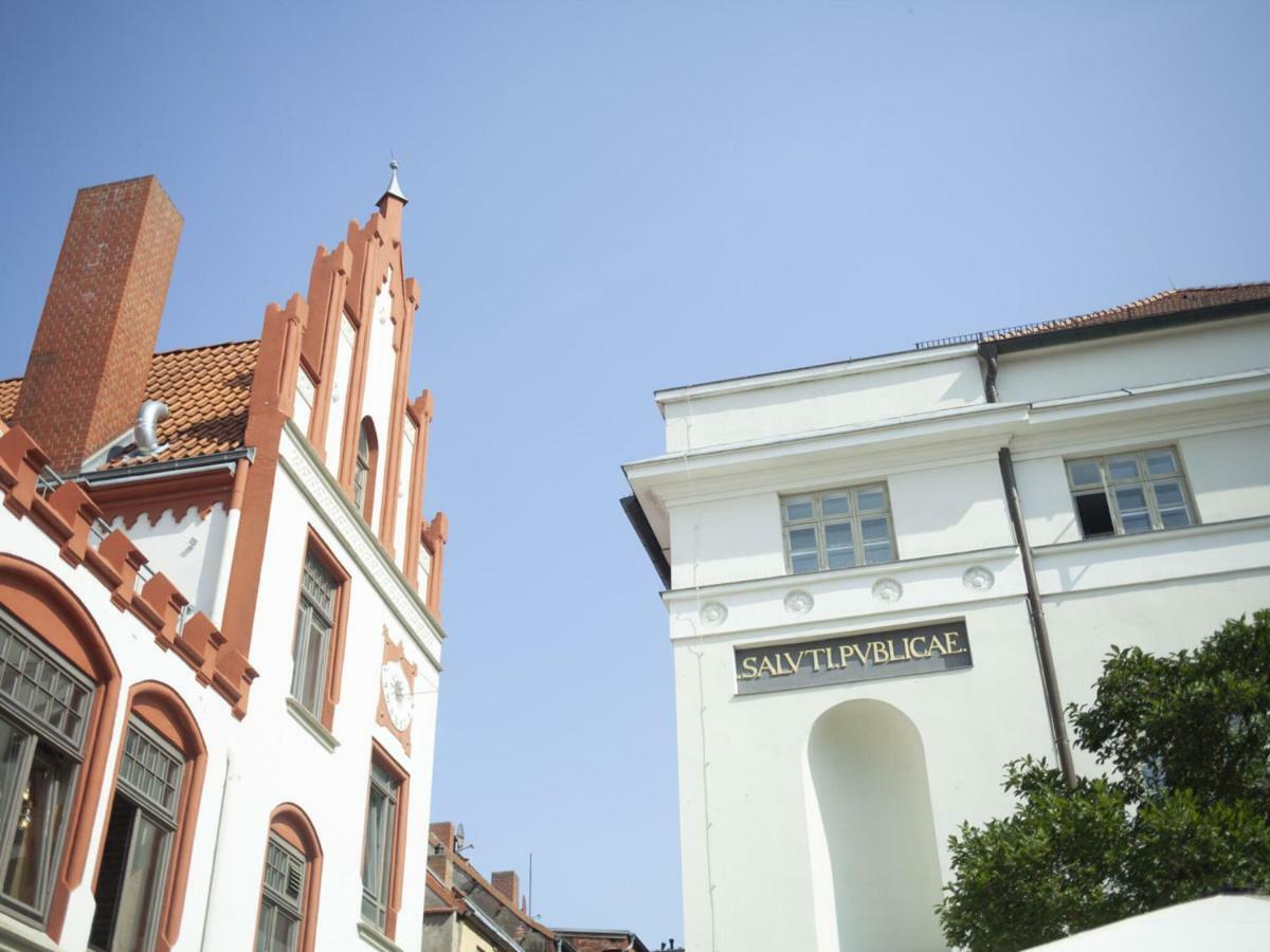 Modern Apartment With Garden In Wismar Exterior photo